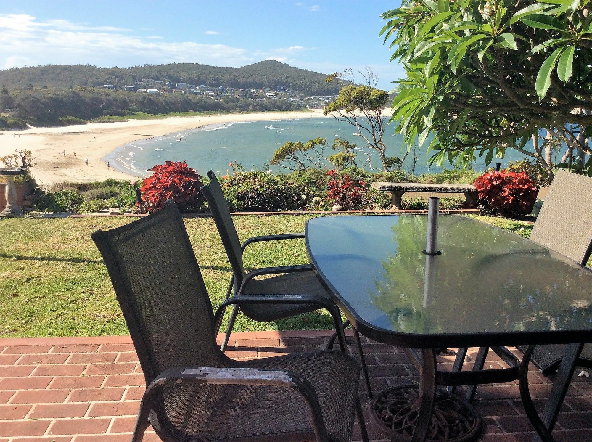 Seascape At Fingal Bay Apartment Exterior photo